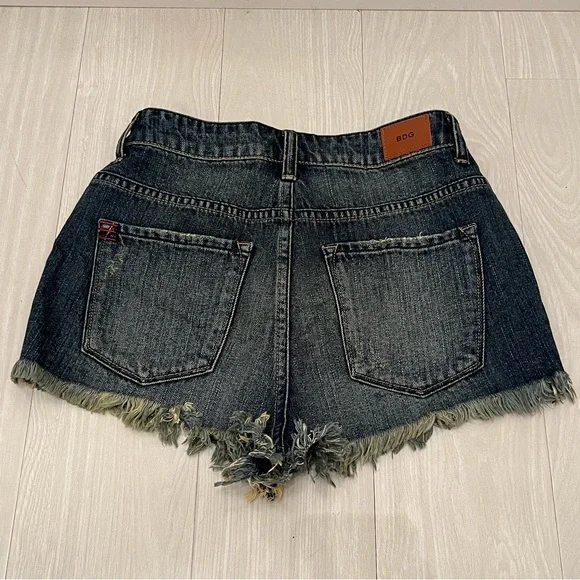 BDG Super High Rise Cheeky Denim Shorts Size 26 - Picture 2 of 6